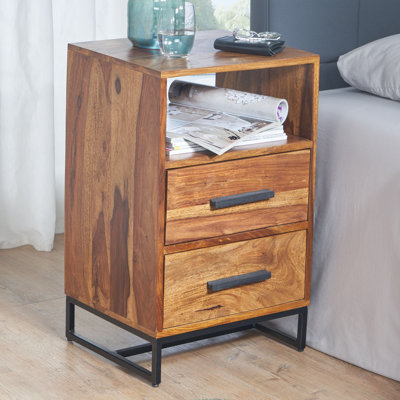 Turbeville 40cm W Iron Bedside Table