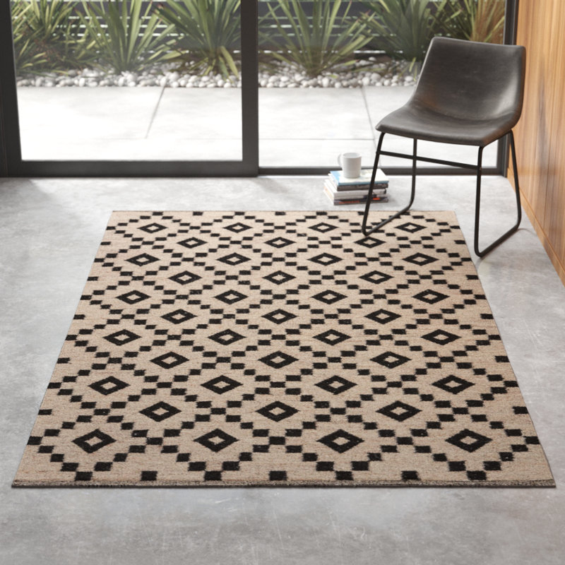 Byrne Geometric Handmade Flatweave Wool Black/Ivory Area Rug, Rectangle 5' x 8'