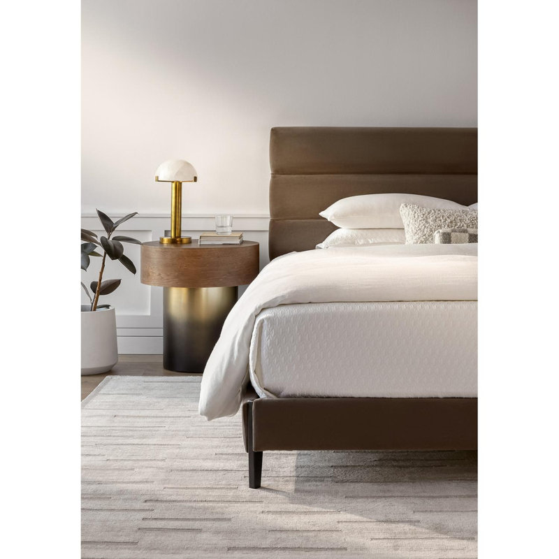 Valeria Upholstered Bed, Queen