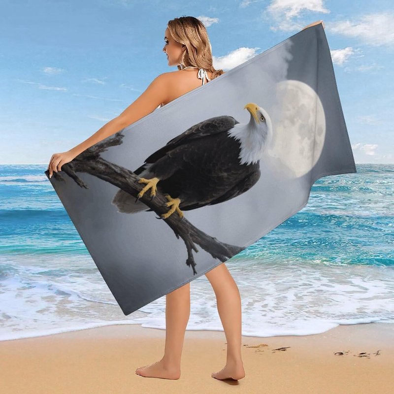 Serviette de plage en microfibre à séchage rapide Eagle Full Moon, 32 x 63 po