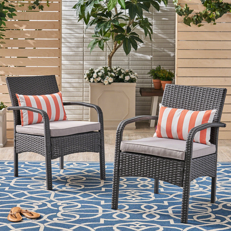 Collection de chaises longues d'extérieur Elegant - Chaises Kd de couleur grise, avec fabrication et coussins confortables pour se détendre sur la terrasse