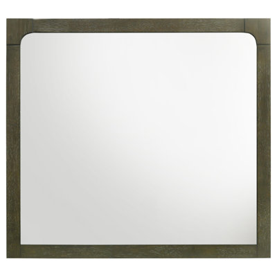 Thyrvi Dresser And
