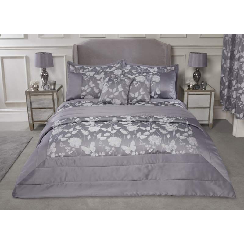 Marlow Home Co. Leah Floral Bedspread with Pillow Shams and Pillowcases, Silver