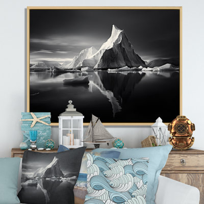 " Gray Iceberg Arctic Elegance "