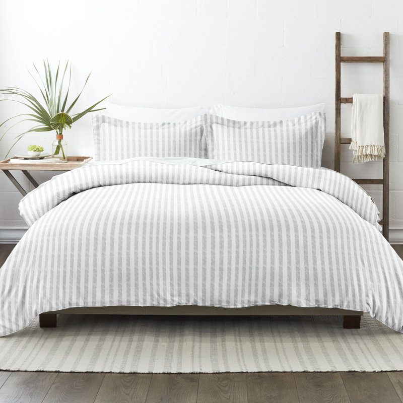 Light Gray Striped Microfiber Queen Bedspread Cover Set