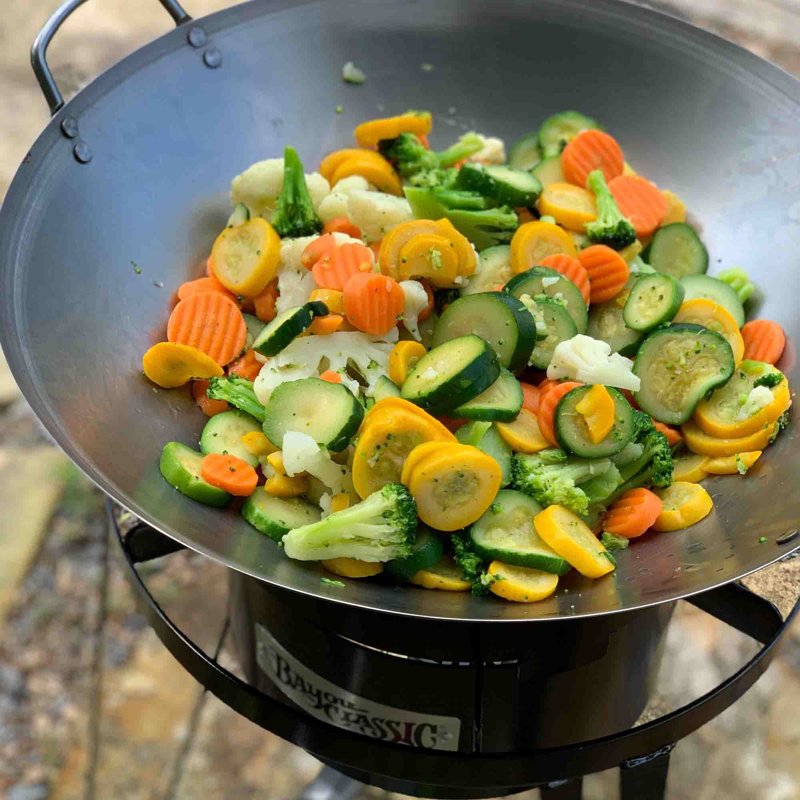 Bayou Classic 15.5'' Carbon Steel Wok