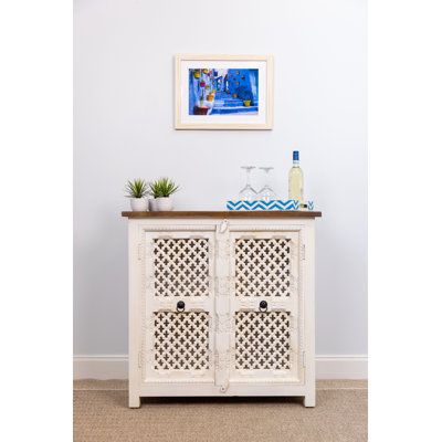 Armoire d'appoint en bois massif Marilin