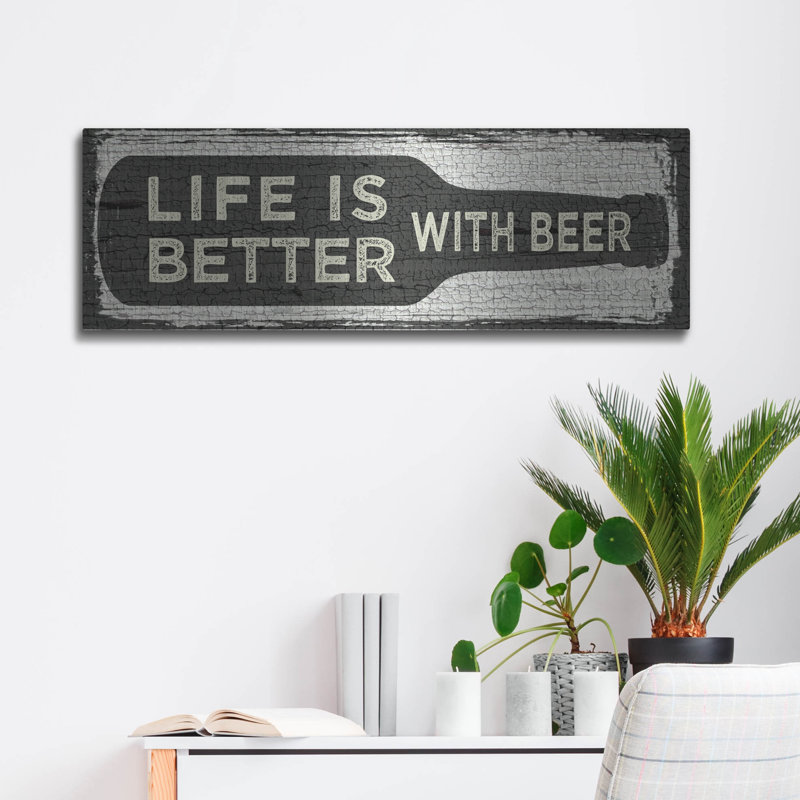 «Beer Sign I» par Erin Clark, art mural en métal, H 12 po x l 36 po