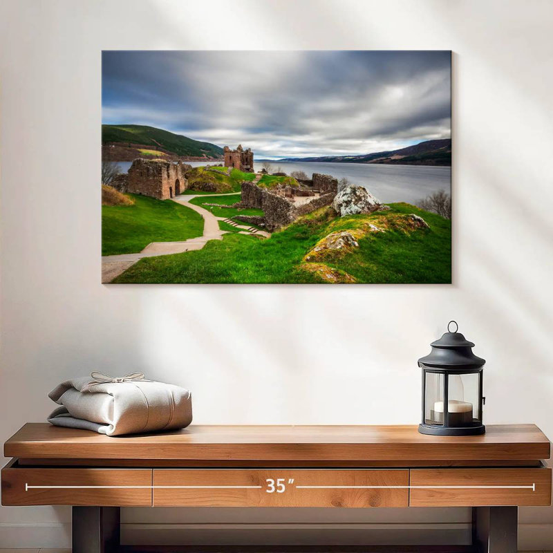 Lilie Urquhart Castle