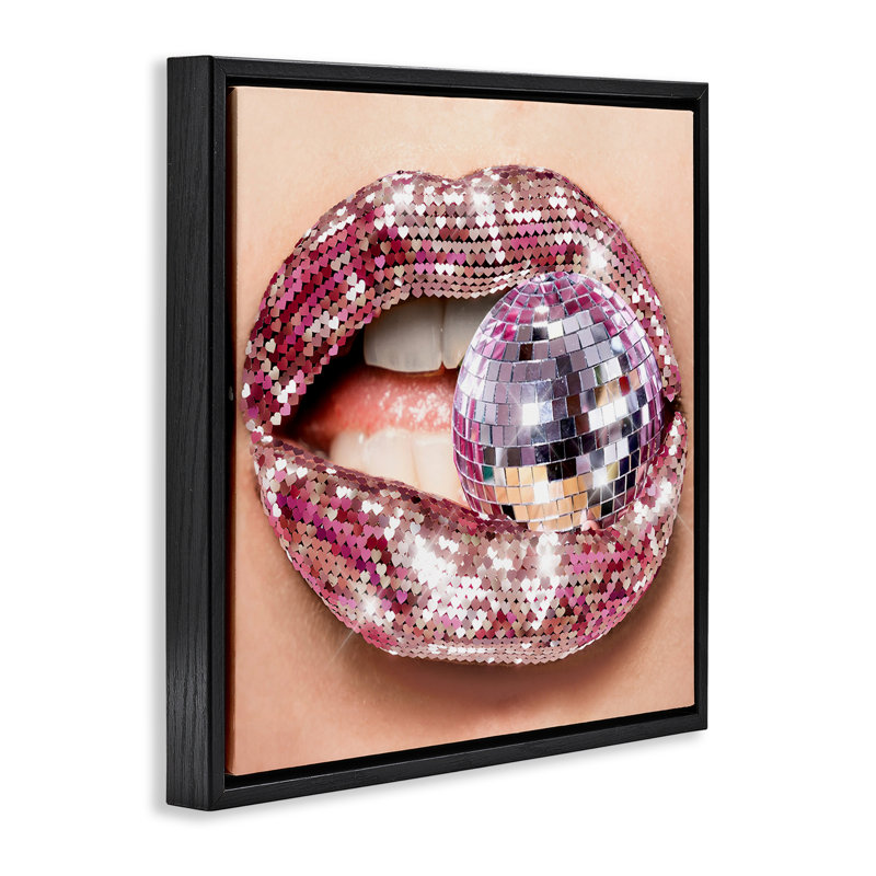 "Biting Disco Ball", encadrée par Ziwei Li, Cadre flottant noir de jais, H 18 po x l 18 po