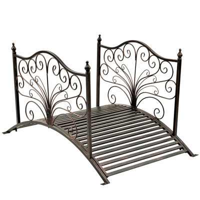 Pont de jardin en métal avec ridelles décoratives en volutes, finition durable résistante aux intempéries, assemblage facile