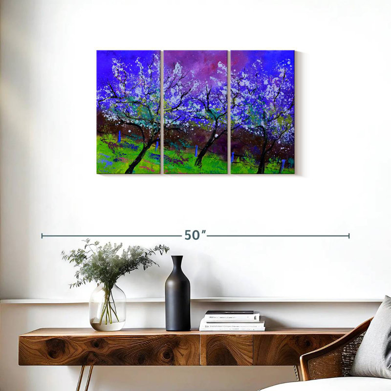Avery Spring, 20" H x 33" W