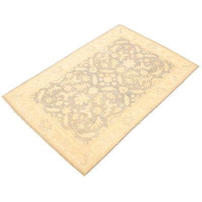 Tapis de bois one-of-kind à la main noué la 2010 ushak ivoire/gris 6 pi x 8 pi zone de laine Porras