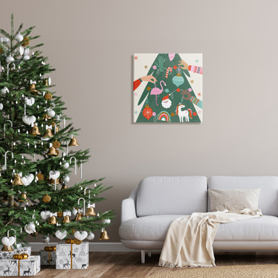 «People Decorating Christmas Tree», art texturé giclée noire par Angela Nickeas