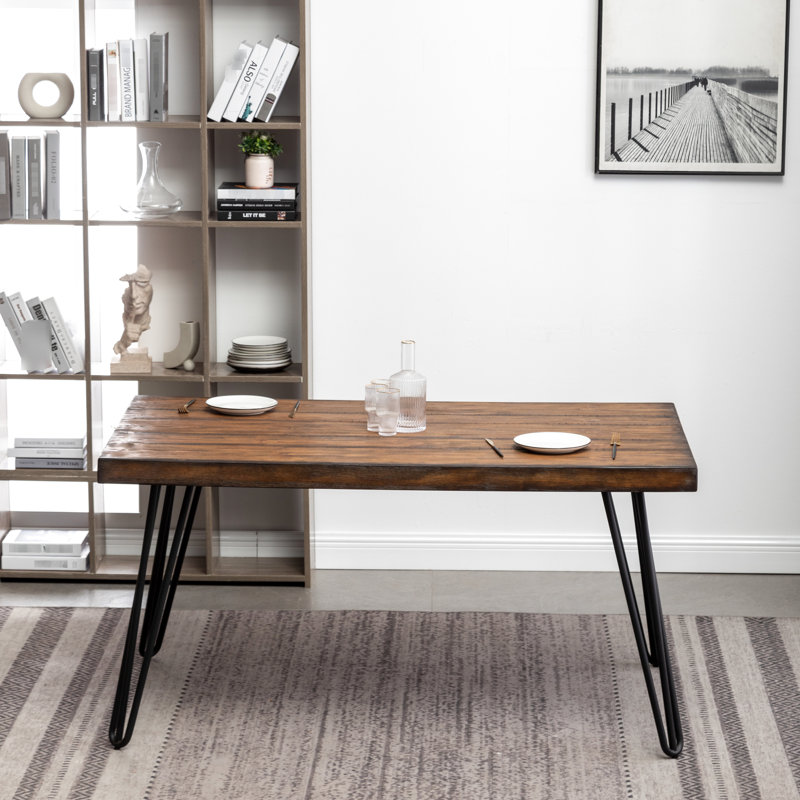 Table de salle à manger en métal