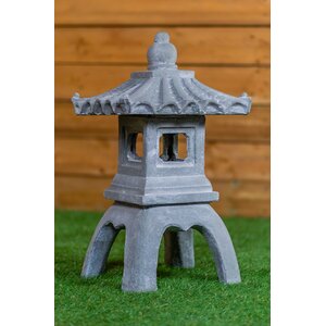 Pagoda Lantern Statue