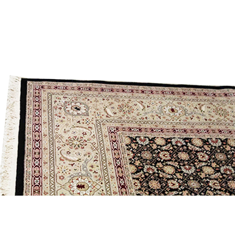 Hand Woven Wool Oriental Area Rug