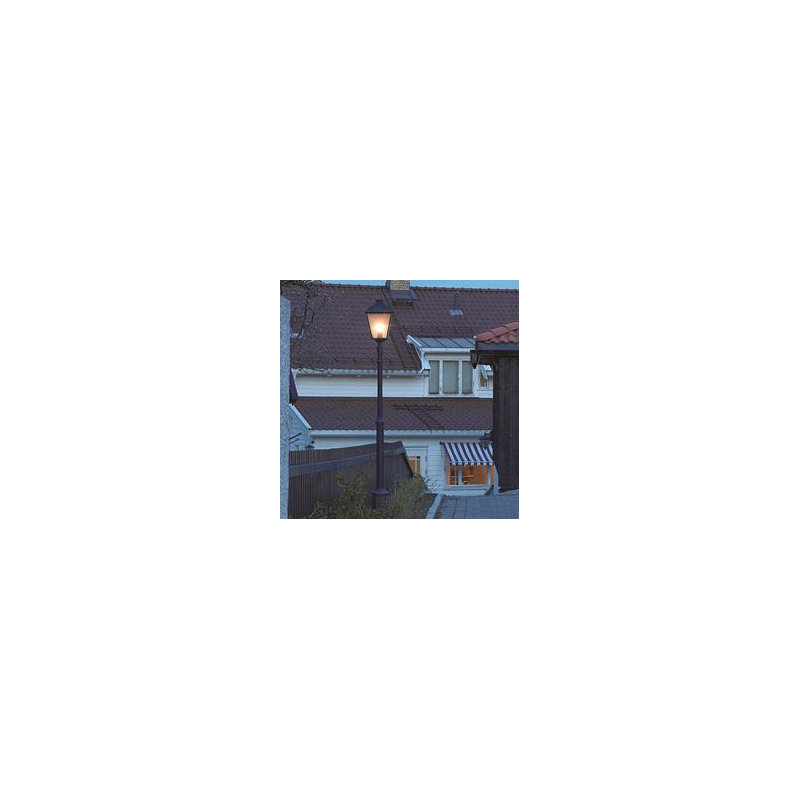 Holtby Lamp Post (Full), Black