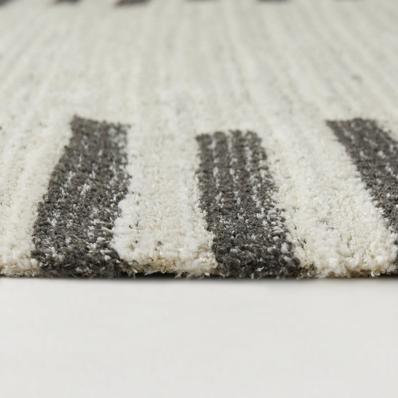Tapis gris à rayures Mid-Century, Rectangle 5 pi 3 po x 7 pi