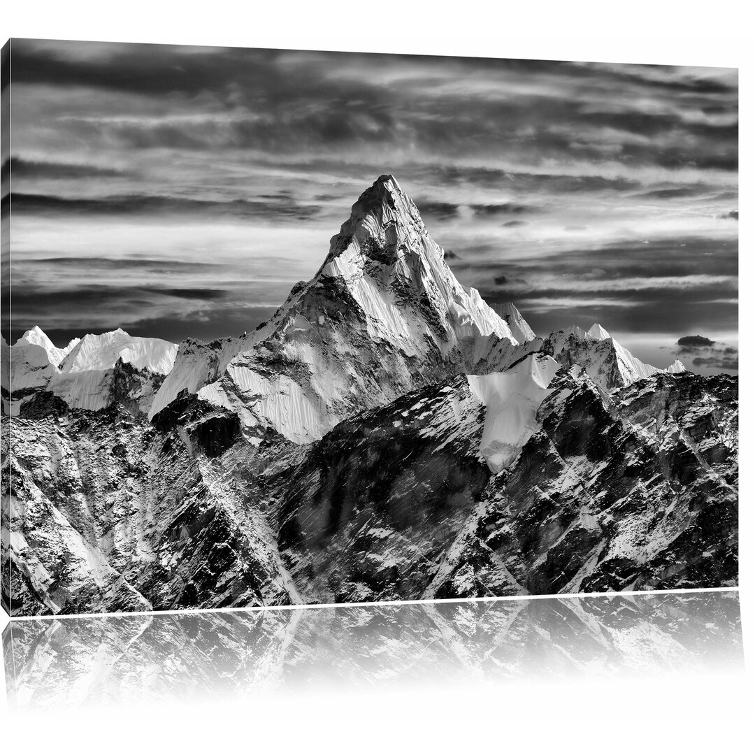 Leinwandbild Berge in der Sonne in Monochrom