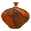 Vase en polystone avec détails en relief