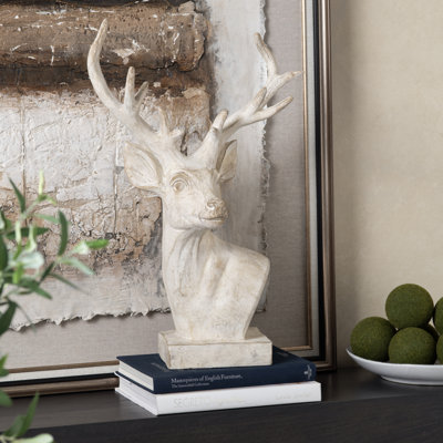 Sculpture de tête de cerf en résine crème