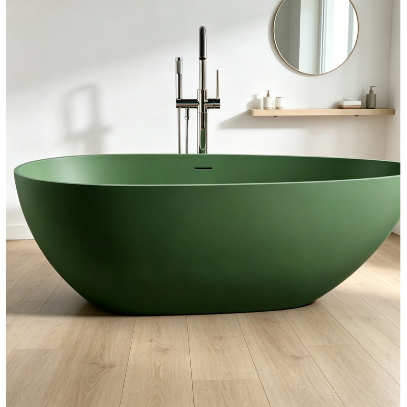 Baignoire verte spacieuse de forme irrégulière