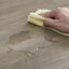 Caisse pour chien de style meuble, table d'appoint sur roulettes avec portes doubles et plateau relevable
