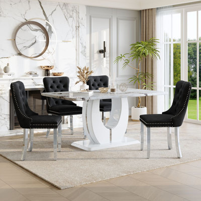 Ensemble de table de salle à manger 63 po avec 4 chaises de salle à manger en similicuir de luxe
