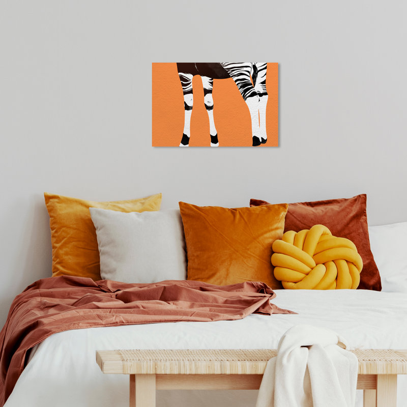 «Neviyah Okapi Legs II» par Wynwood Studio, reproduction sur toile tendue, H 16 po x l 24 po x P 0,8 po