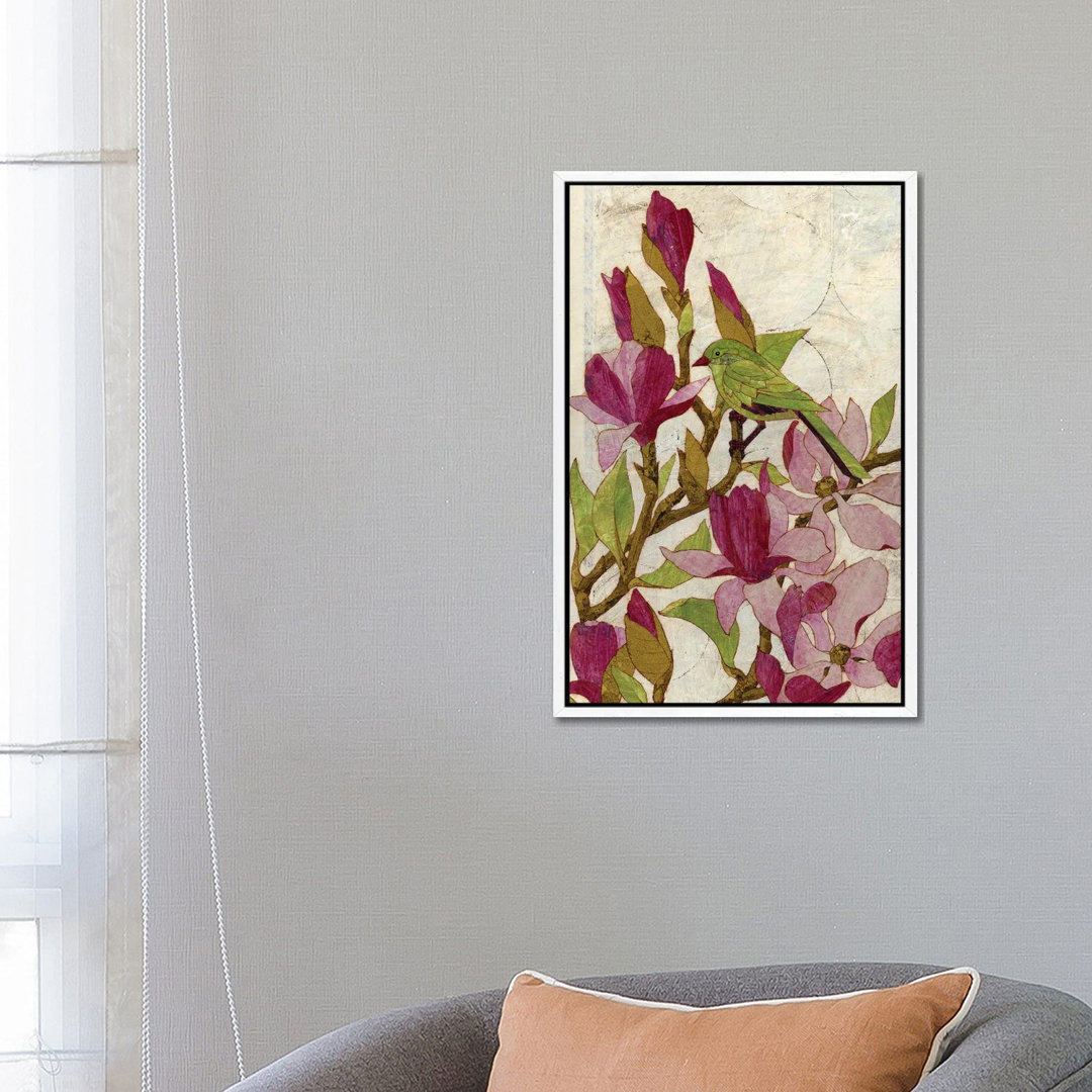 Magnolia von Karen Sikie - Galerie-verpackte Leinwand Giclée auf Leinwand