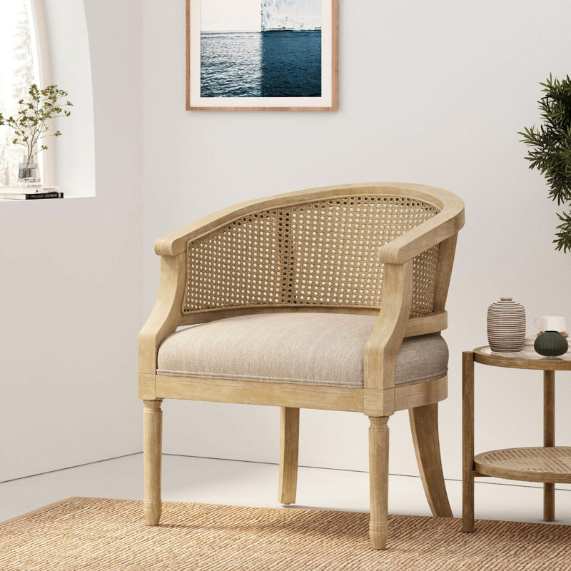 Fauteuil d'appoint beige naturel avec revêtement doux et sangles de canne de style classique, Beige
