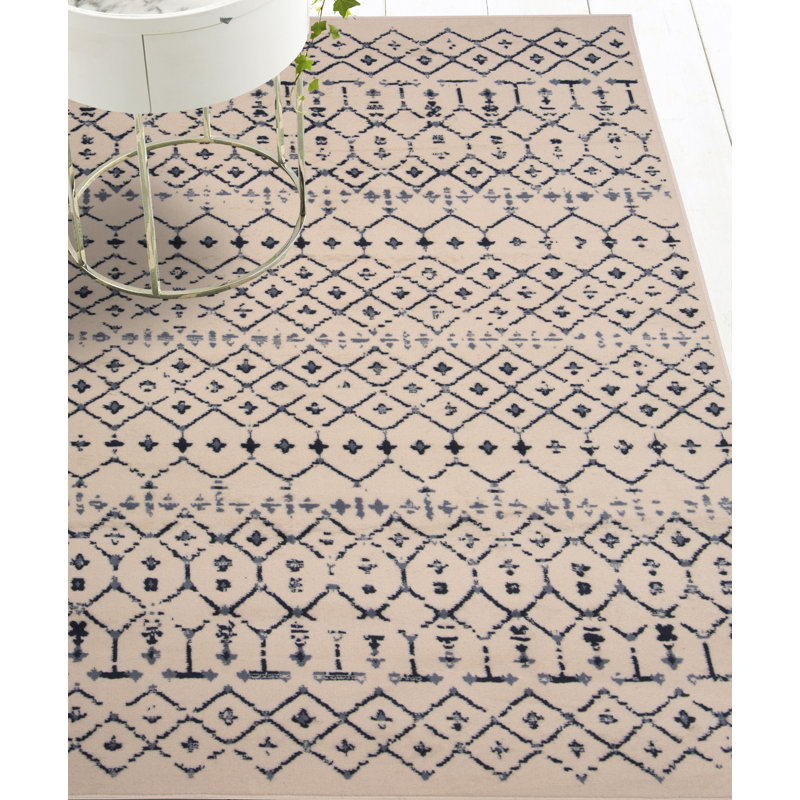 Aldegundo Geometric Indoor Rug, Rectangle 8' x 10'