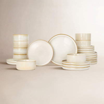 Famiware 24 Piece Dinnerware Set, Service for 8
