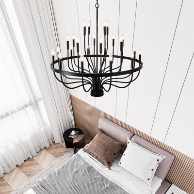 24 lumières noires de style bougie en fer industriel pour le salon, la chambre à coucher et la cuisine. Moderne suspendu. Option de hauteur réglable. Douille E12 non incluse. Apparence vintage de luxe