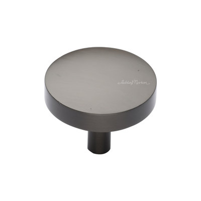 Tayo 1 1/4" Diameter Round Knob
