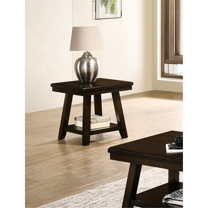 Table de bout rectangulaire de couleur foncée, une tablette pour le rangement, pieds en bois de pin, 50 lb de poids et une tablette, bois naturel, capacité de poids, 22 pouces de hauteur, assemblage requis