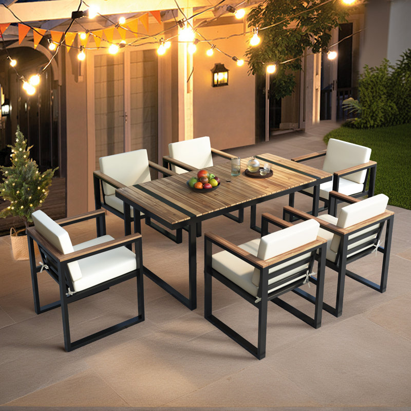 Ensemble 7 pièces de table et chaises d'extérieur, structure en bois d'acacia et en acier, avec trou pour parasol, Beige