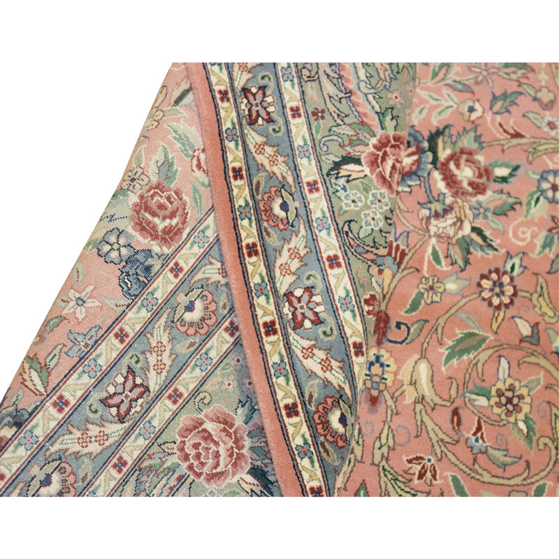 High-Quality Hand-Knotted Rose And Green Area Rug