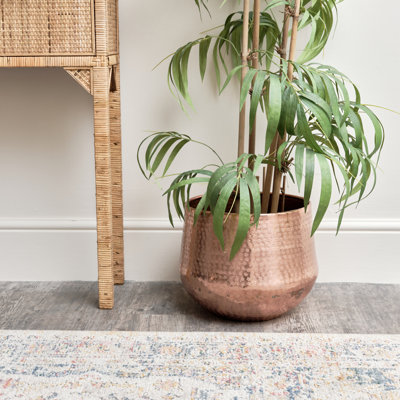 Damariscotta Metal Pot Planter