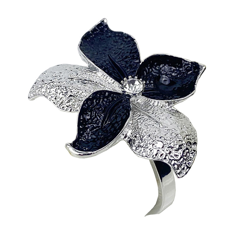 Metal Napkin Ring, Black/Silver