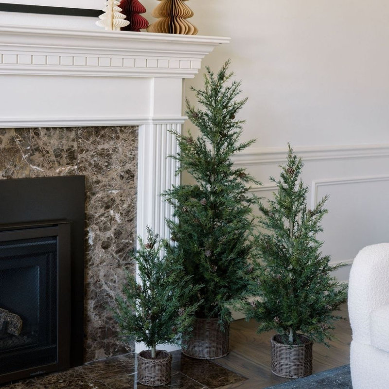 SEASONAL GREENERY TREE PINE BSKT 4FT