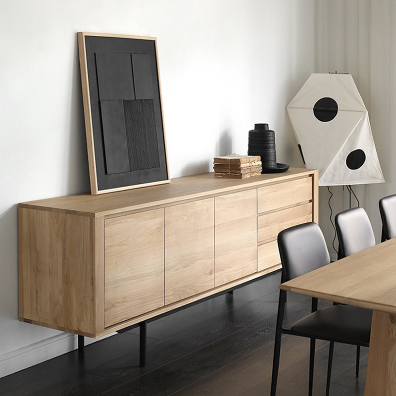 Buffet de style nordique minimaliste et rétro