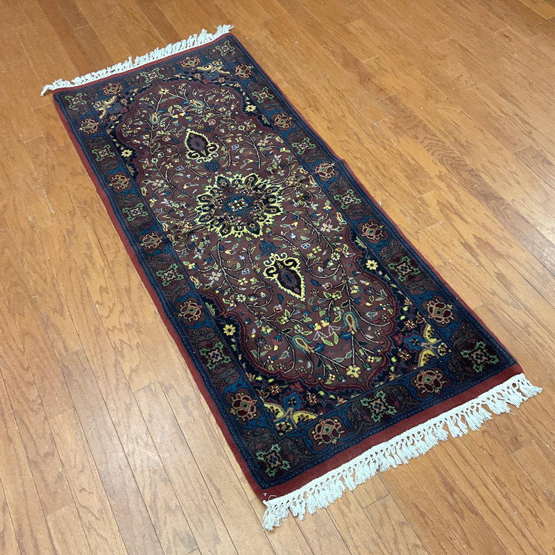  Handmade Sarough Wool Rug