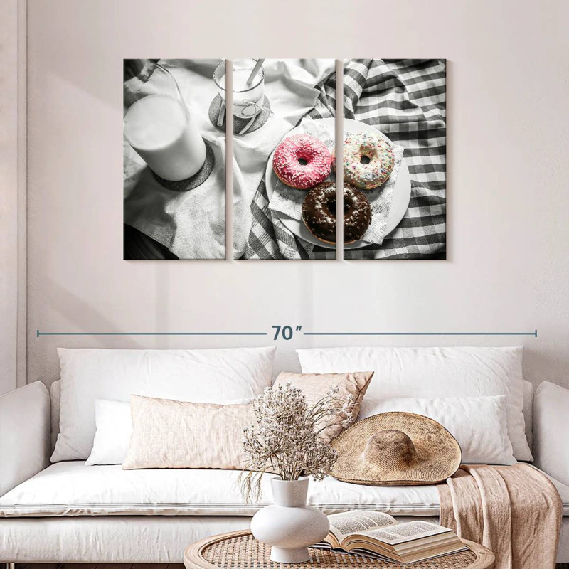 Yarlin Doughnuts, 28" H x 45" W