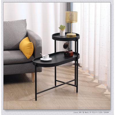 Table d'appoint à 2 niveaux avec rangement, structure en fer robuste et plateaux élégants en panneau de fibres à densité moyenne pour les espaces de vie modernes
