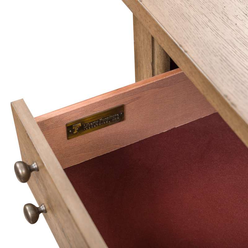 Aisja 3 Drawer Nightstand, Brown