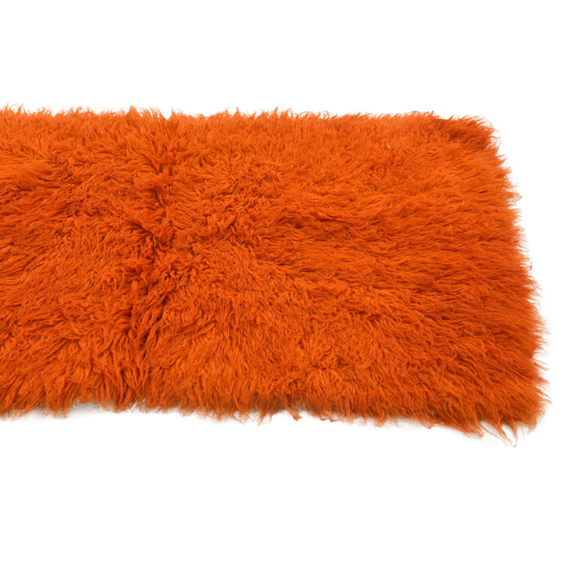 Tapis orange 2 pi 4 po x 4 pi 4 po Phillippi