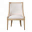 Chaise rembourrée avec garniture cloutée