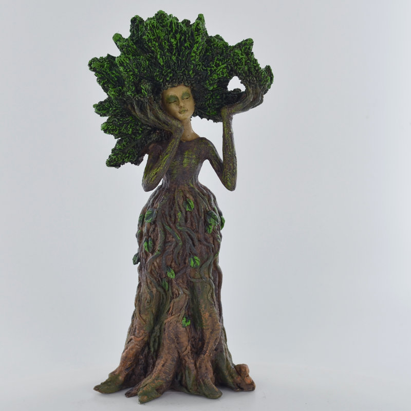 Lassen Figurines & Sculptures